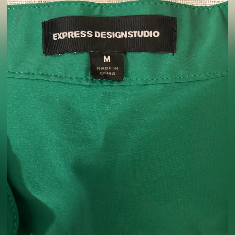 Express Design Studio Top - Picture 2 of 4